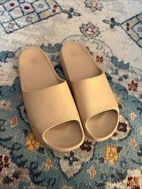 wild fable Cream Slide Sandals — Minimal Slip-On Comfort